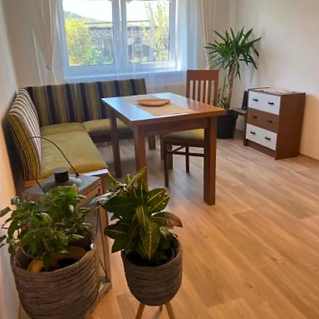 Next The Train Station Appartement *